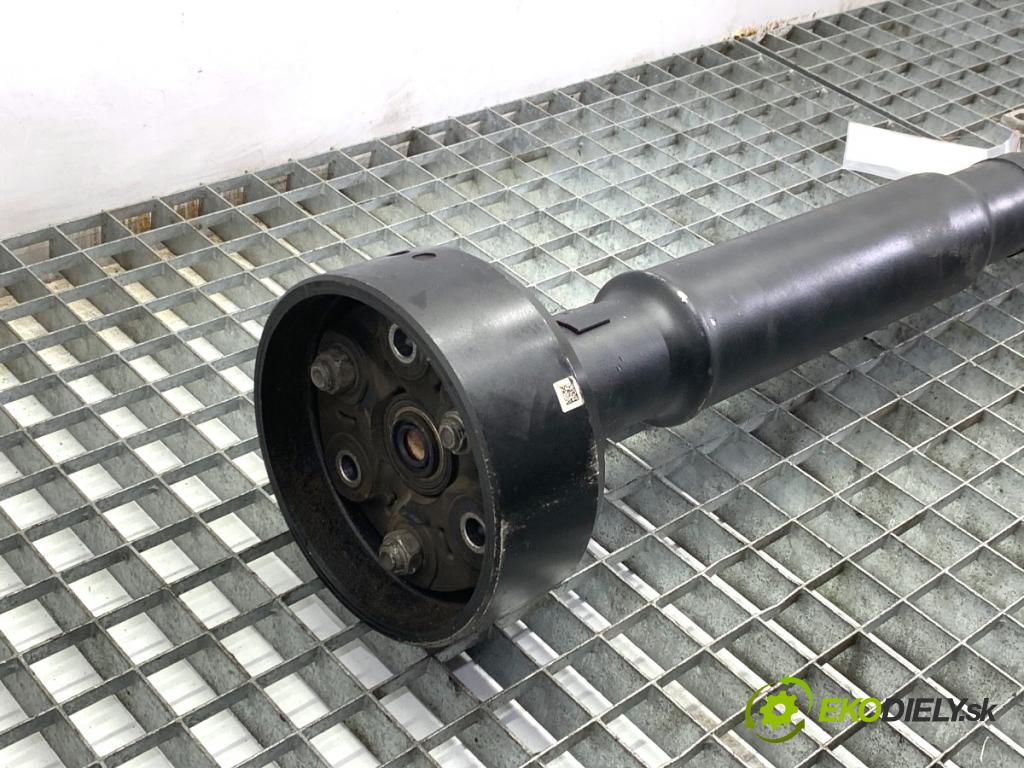 BMW F10 sedan 2015 160 kW 525 d xDrive 1995 kardaň hřídel hnací zadní část 7633480 (Kardanový hřídel)