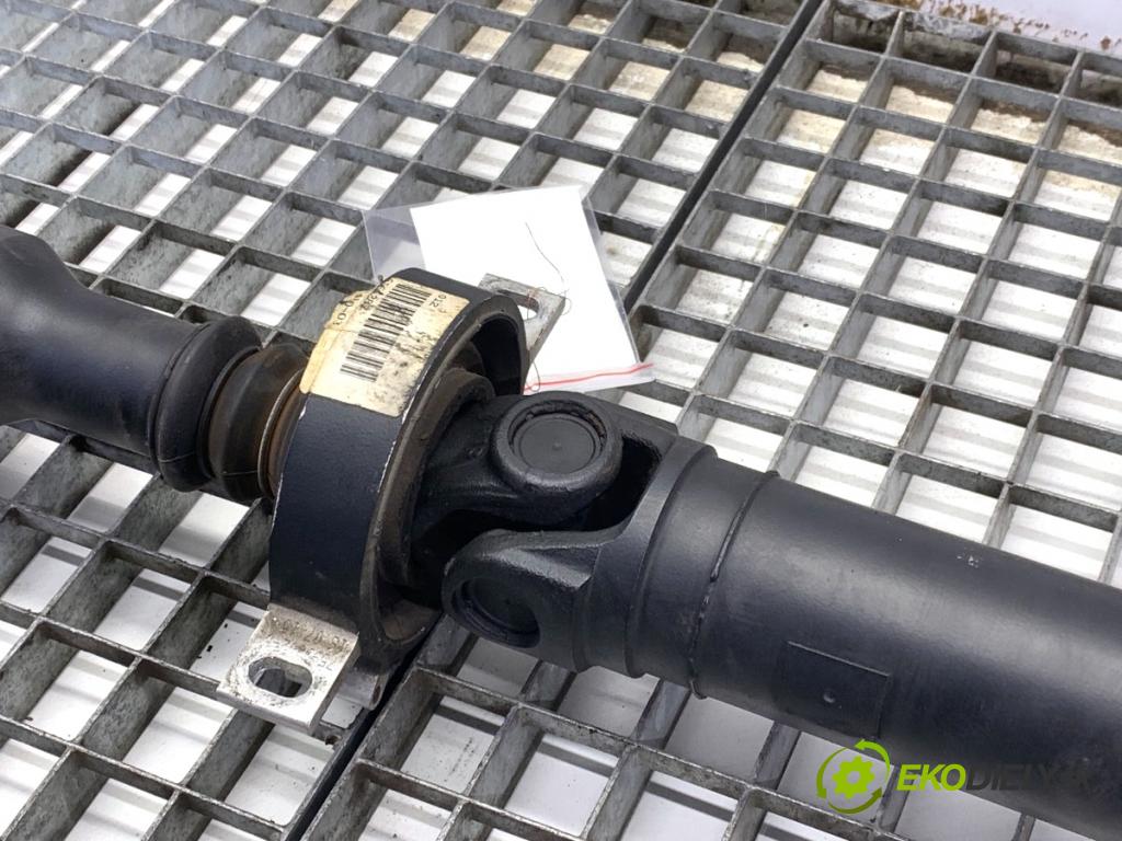 BMW F10 sedan 2015 160 kW 525 d xDrive 1995 kardaň hřídel hnací zadní část 7633480 (Kardanový hřídel)