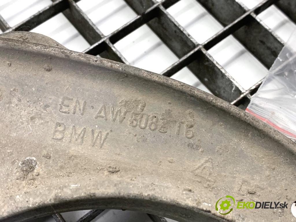 BMW F10 sedan 2015 160 kW 525 d xDrive 1995 rameno levý přední část