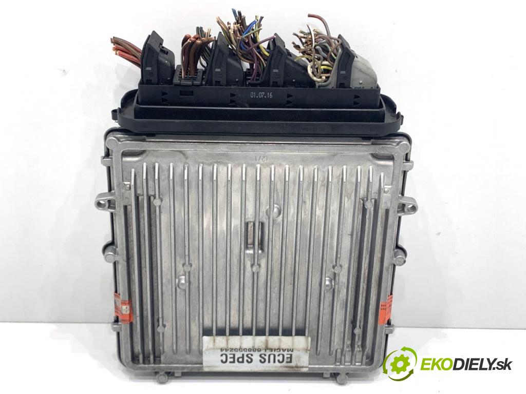 BMW F10 sedan 2015 160 kW 525 d xDrive 1995 řídící jednotka motora 0281031947 (Řídicí jednotka)