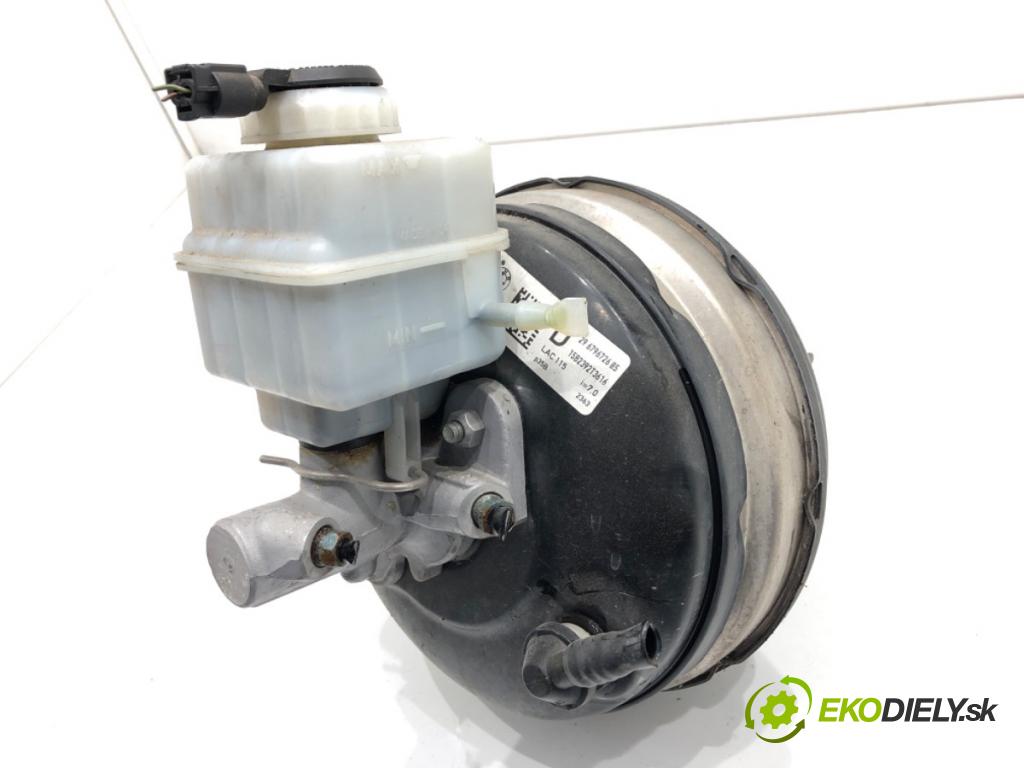 BMW F10 sedan 2015 160 kW 525 d xDrive 1995 Posilovač bŕzd 6796726