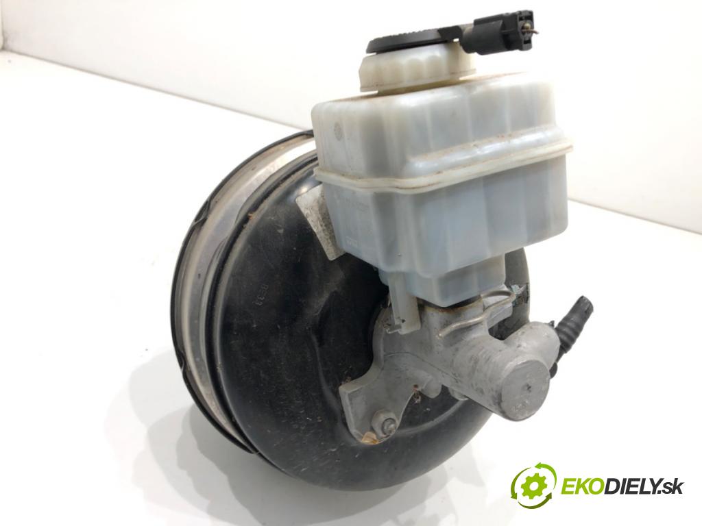 BMW F10 sedan 2015 160 kW 525 d xDrive 1995 Posilovač bŕzd 6796726