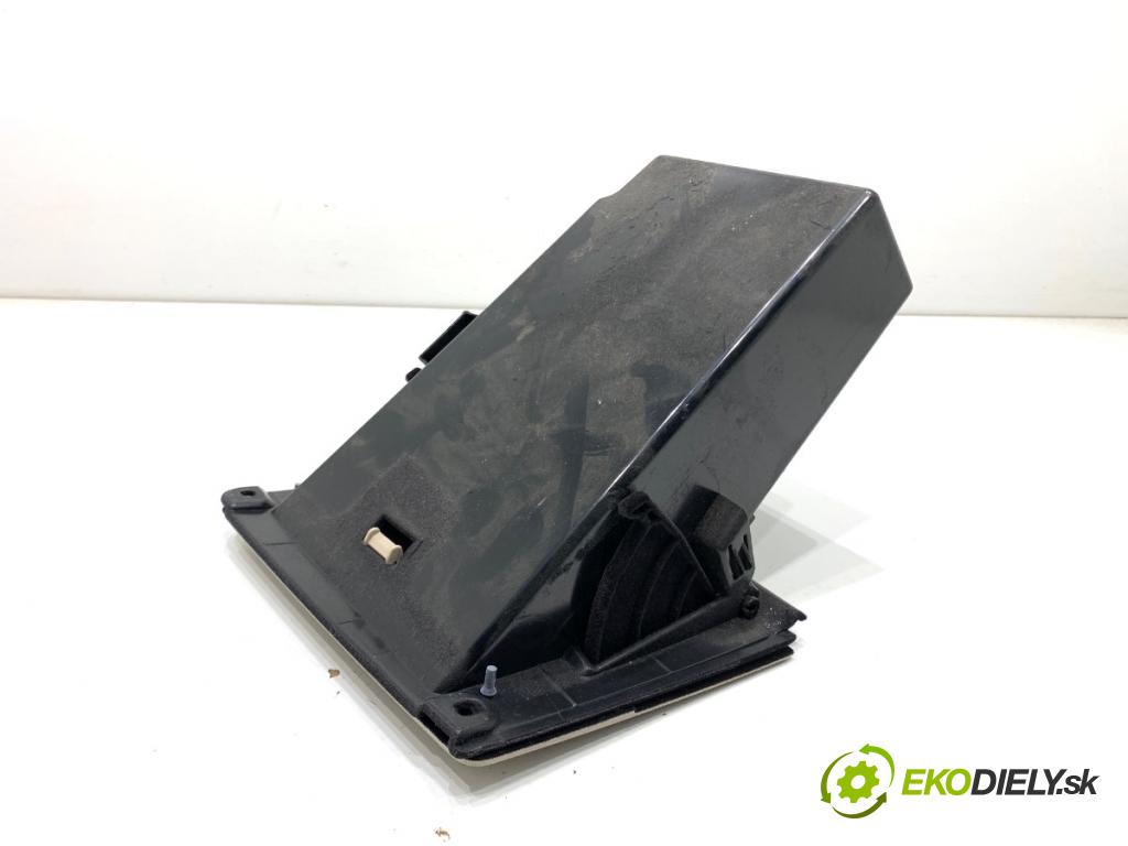 BMW F10 sedan 2015 160 kW 525 d xDrive 1995 Priehradka, kastlík volantu 9166696