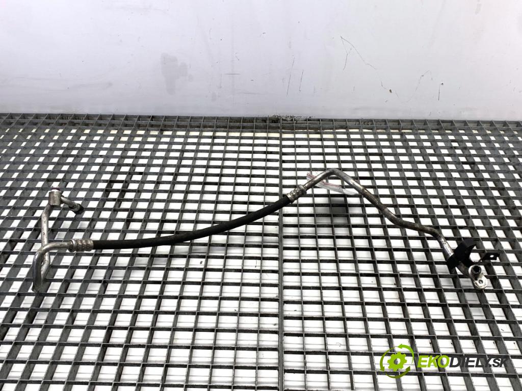 BMW F10 sedan 2015 160 kW 525 d xDrive 1995 rúrka klimatizácie 9250709 (Rúrka klimatizácie)