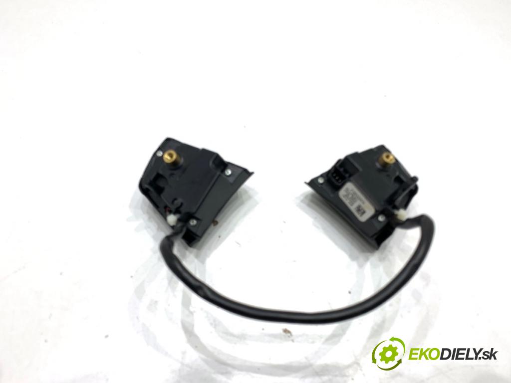 BMW F10 sedan 2015 160 kW 525 d xDrive 1995 SPÍNAČE: volantu 9229480