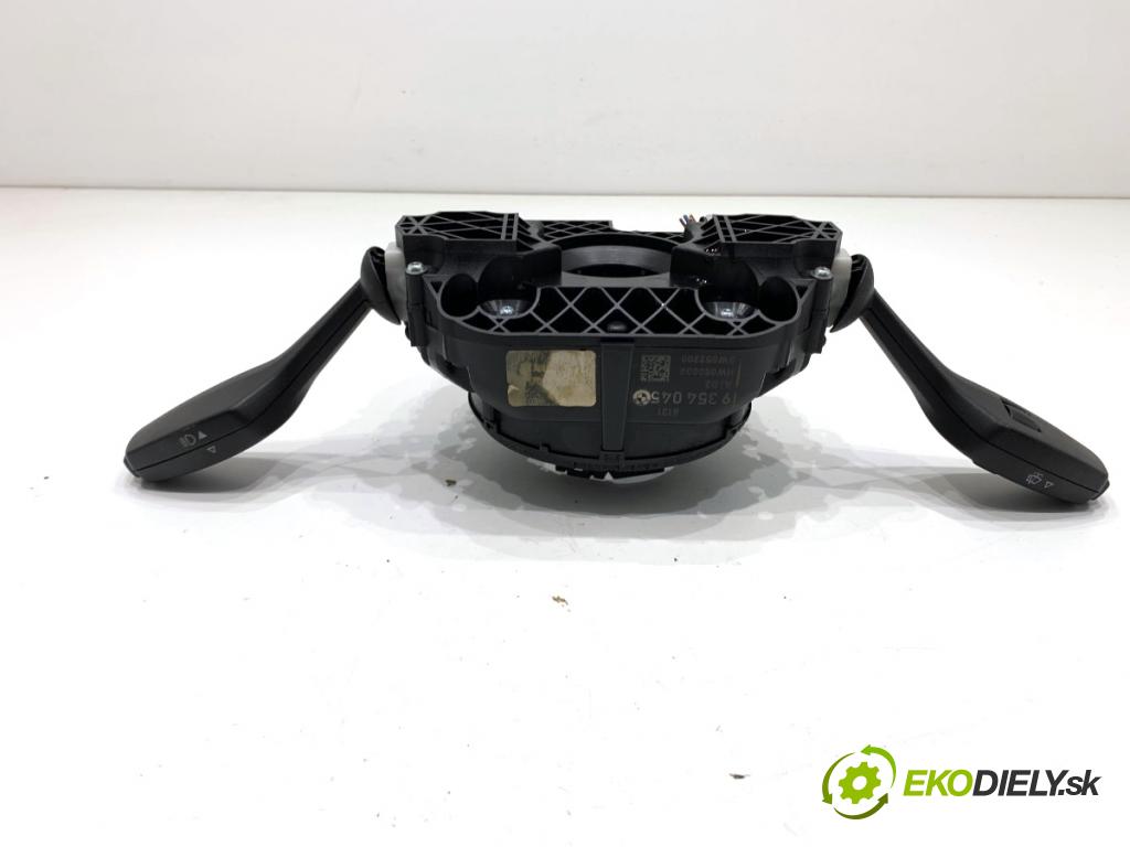 BMW F10 sedan 2015 160 kW 525 d xDrive 1995 Prepínač kombinovaný 9354045 (Prepínacie páčky pod volantom)