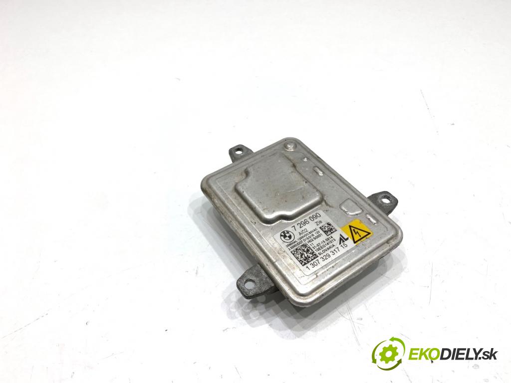 BMW F10 sedan 2015 160 kW 525 d xDrive 1995 měnič XENON 7296090 (Řídící jednotka xenonu)