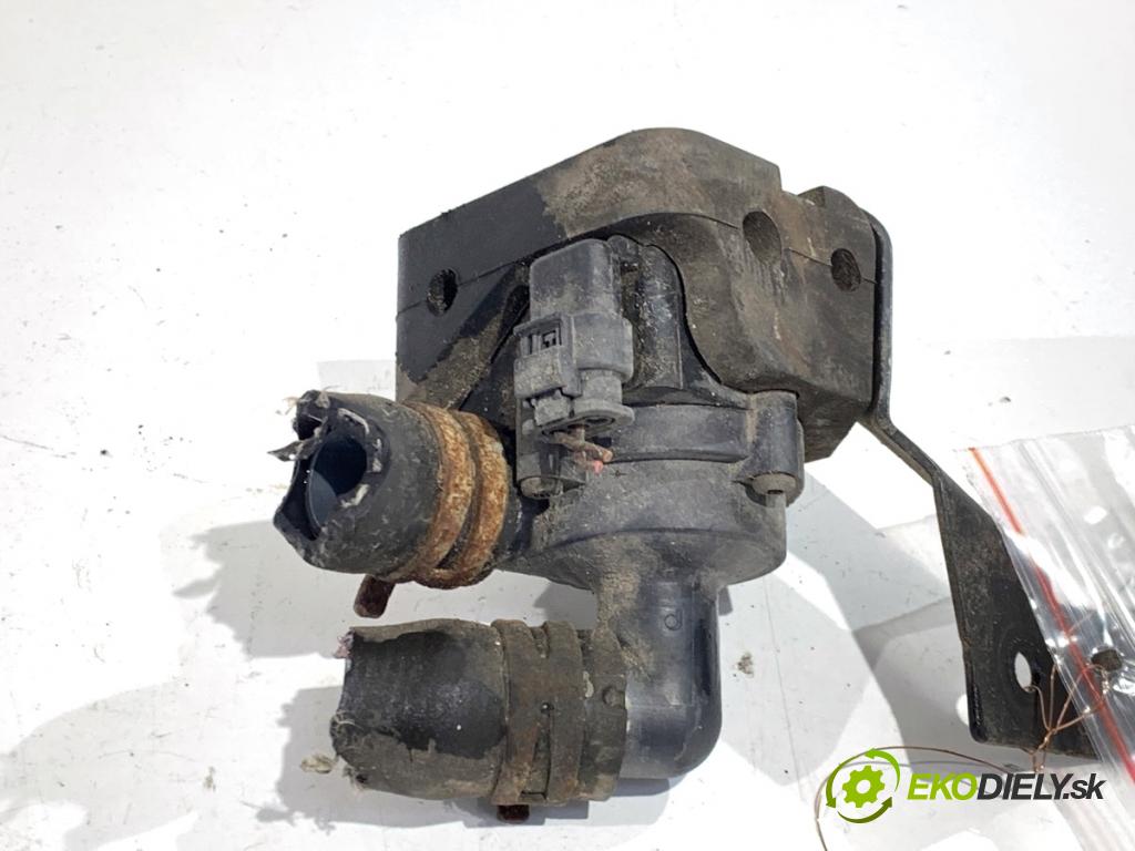 BMW F10 sedan 2015 160 kW 525 d xDrive 1995 DALŠÍ: Pumpa vody 9239313 (Vodná pumpa)