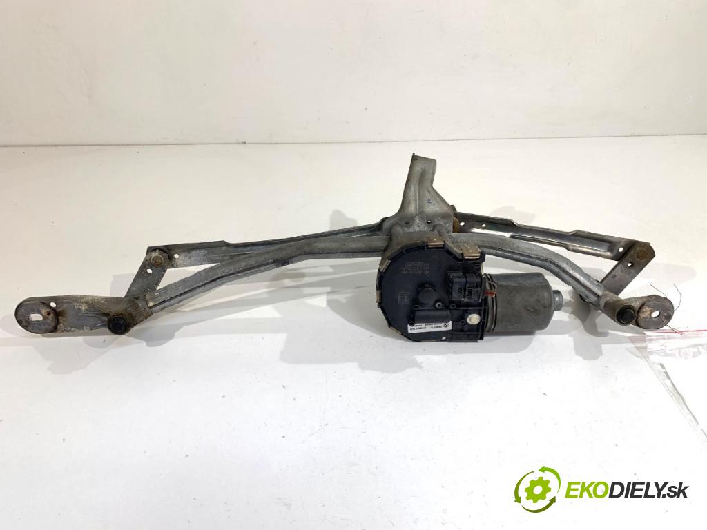 BMW F10 sedan 2015 160 kW 525 d xDrive 1995 mechanismus stěračů přední část 7306266 (Motorek stěračů přední)