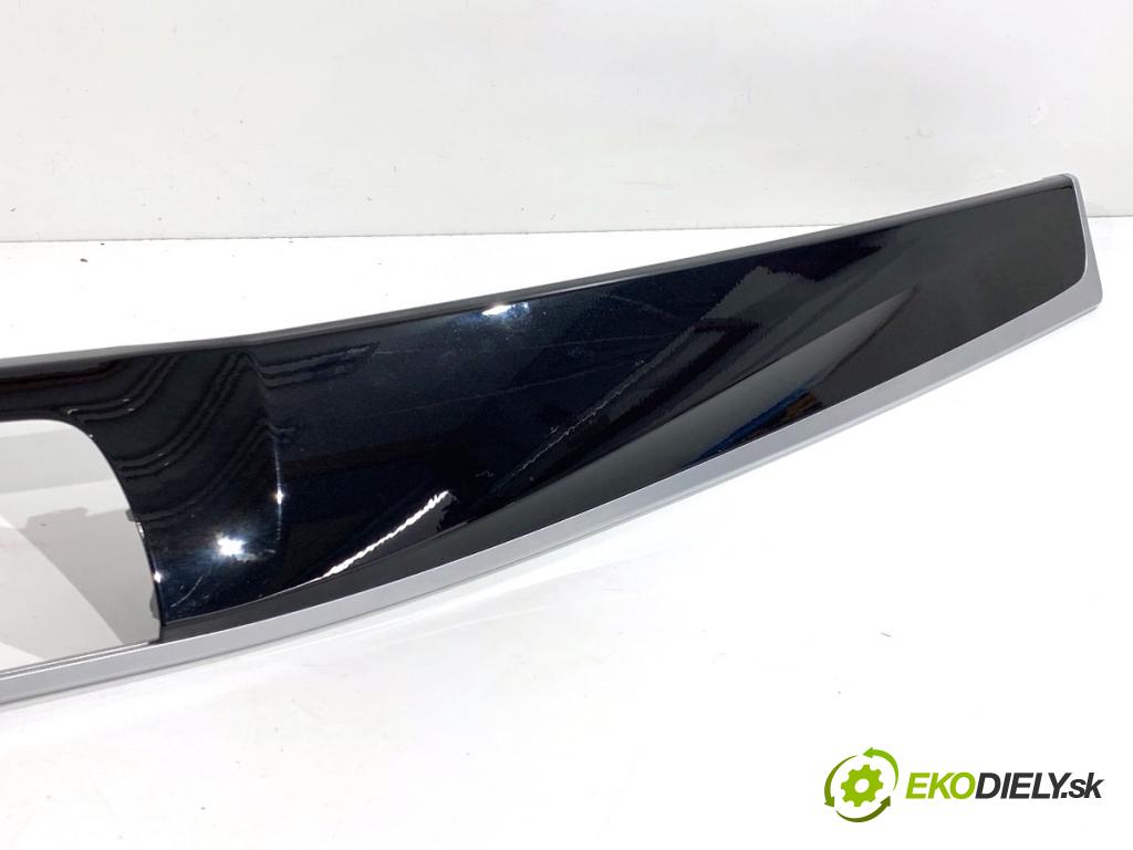 BMW F10 sedan 2015 160 kW 525 d xDrive 1995 lišty kryt 9166649 (Lišta)