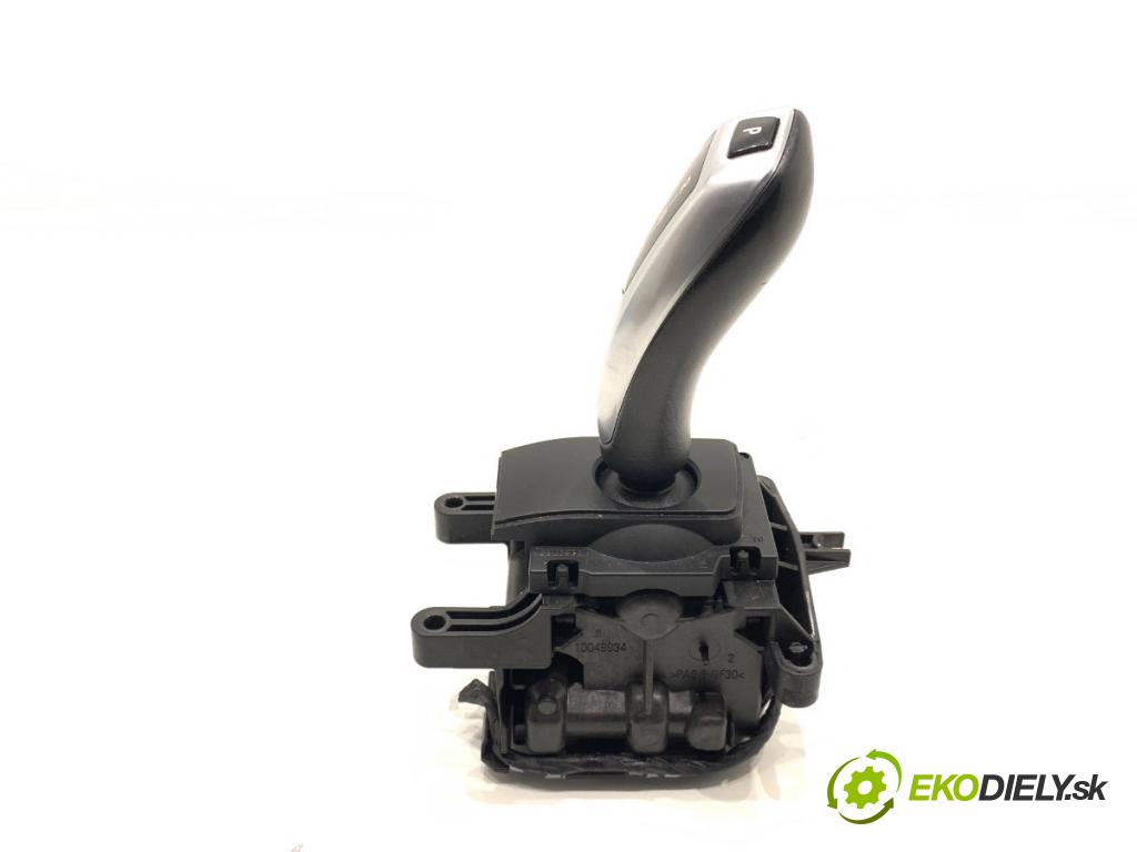 BMW F10 sedan 2015 160 kW 525 d xDrive 1995 Kulisa 9296904 (Rýchlostná páka (kulisa))