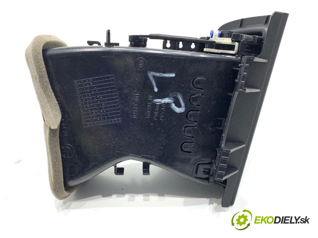 BMW F10 sedan 2015 160 kW 525 d xDrive 1995 Mriežky kúrenia ľavy predný