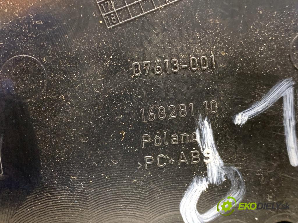 BMW F10 sedan 2015 160 kW 525 d xDrive 1995 Mriežky kúrenia ľavy predný