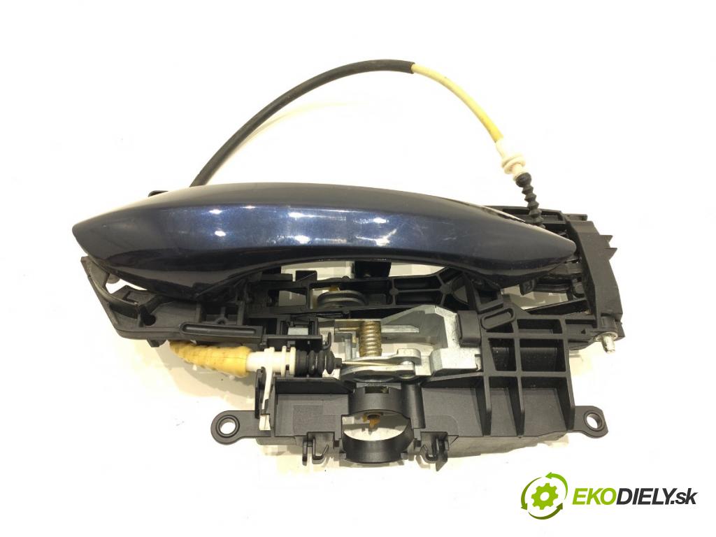 BMW F10 sedan 2015 160 kW 525 d xDrive 1995 Kľučka vonkajšia pravy zad 