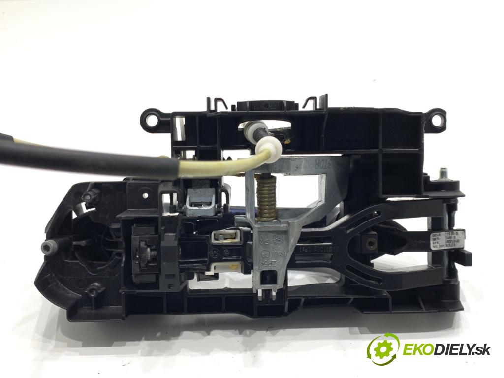 BMW F10 sedan 2015 160 kW 525 d xDrive 1995 Kľučka vonkajšia pravy zad