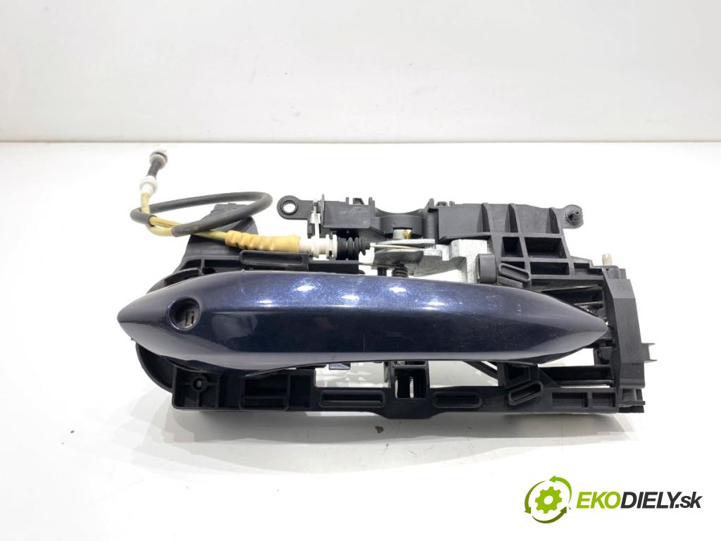 BMW F10 sedan 2015 160 kW 525 d xDrive 1995 Kľučka vonkajšia ľavy predný 