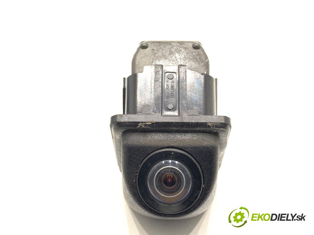 BMW F10 sedan 2015 160 kW 525 d xDrive 1995 KAMERA ZPĚT: 9240351