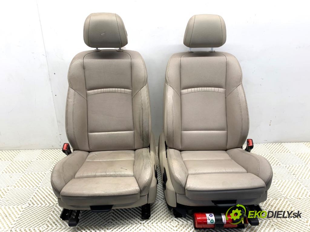 BMW F10 sedan 2015 160 kW 525 d xDrive 1995 Sedadlá, sedačky Sedadlo bočné