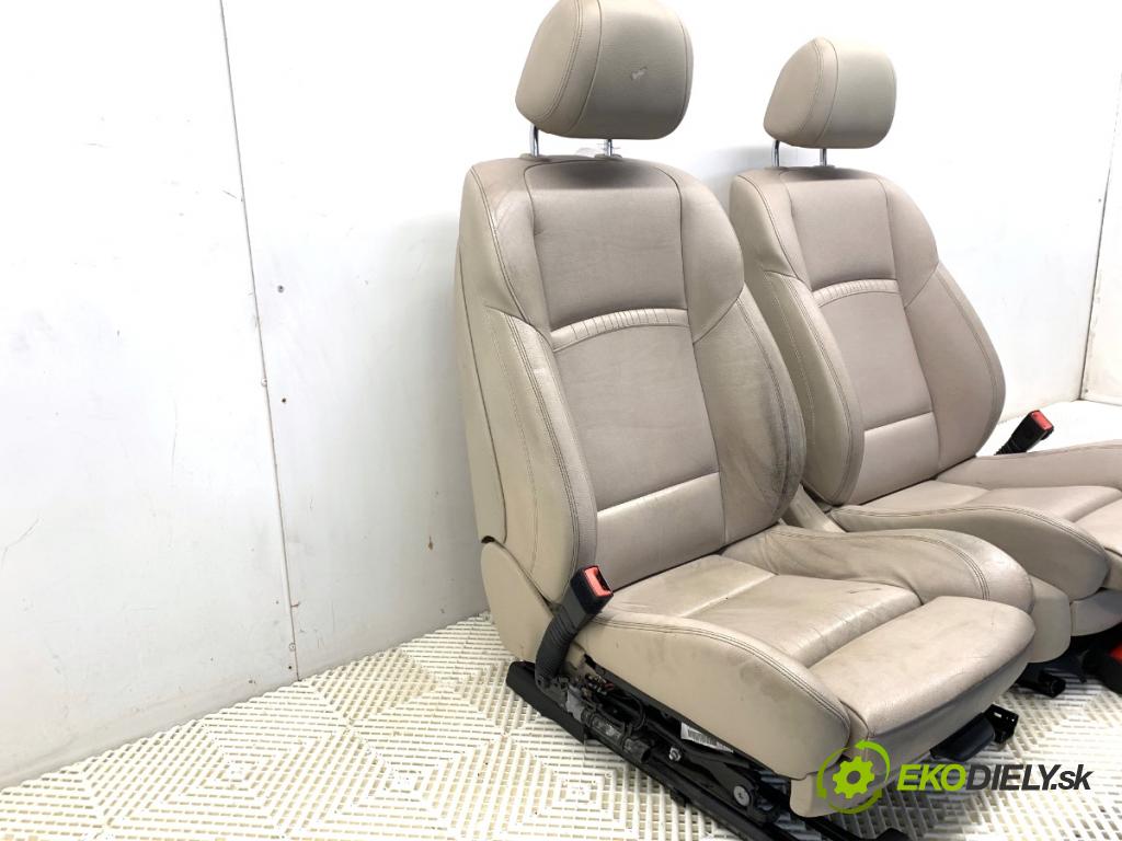 BMW F10 sedan 2015 160 kW 525 d xDrive 1995 Sedadlá, sedačky Sedadlo bočné