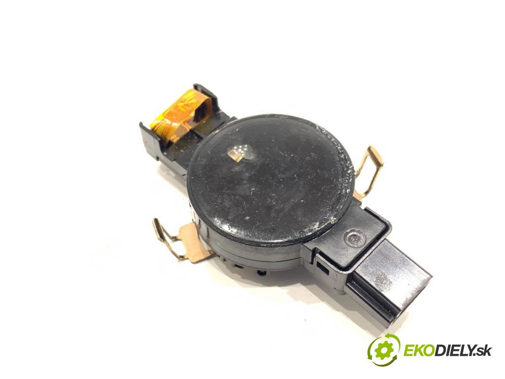 BMW F10 sedan 2015 160 kW 525 d xDrive 1995 snímač deště 9389455 (Snímač deště)