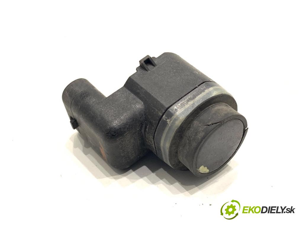 BMW F10 sedan 2015 160 kW 525 d xDrive 1995 Snímač PDC 9231283