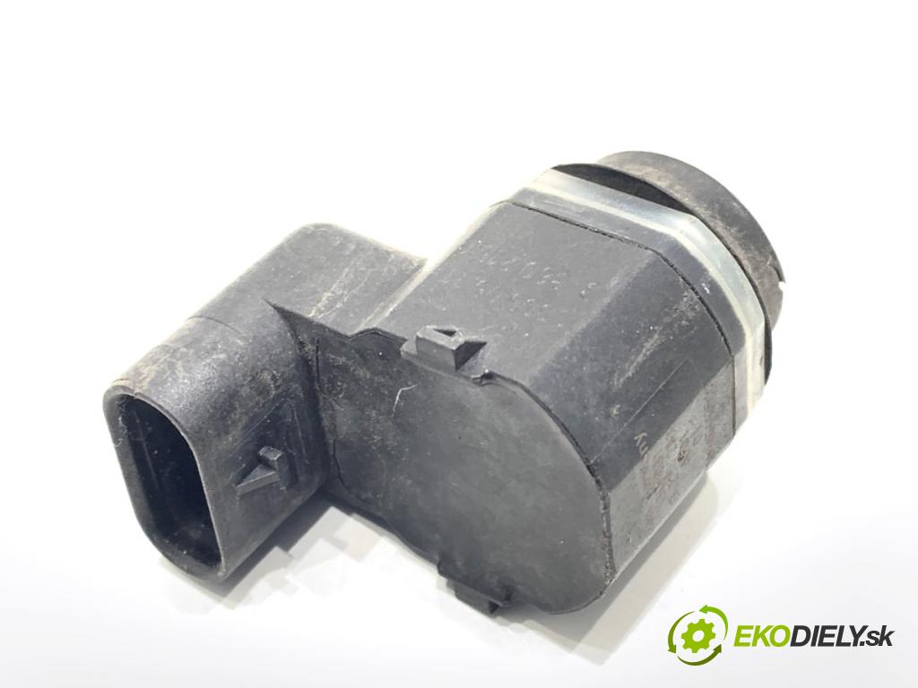 BMW F10 sedan 2015 160 kW 525 d xDrive 1995 Snímač PDC 9231283