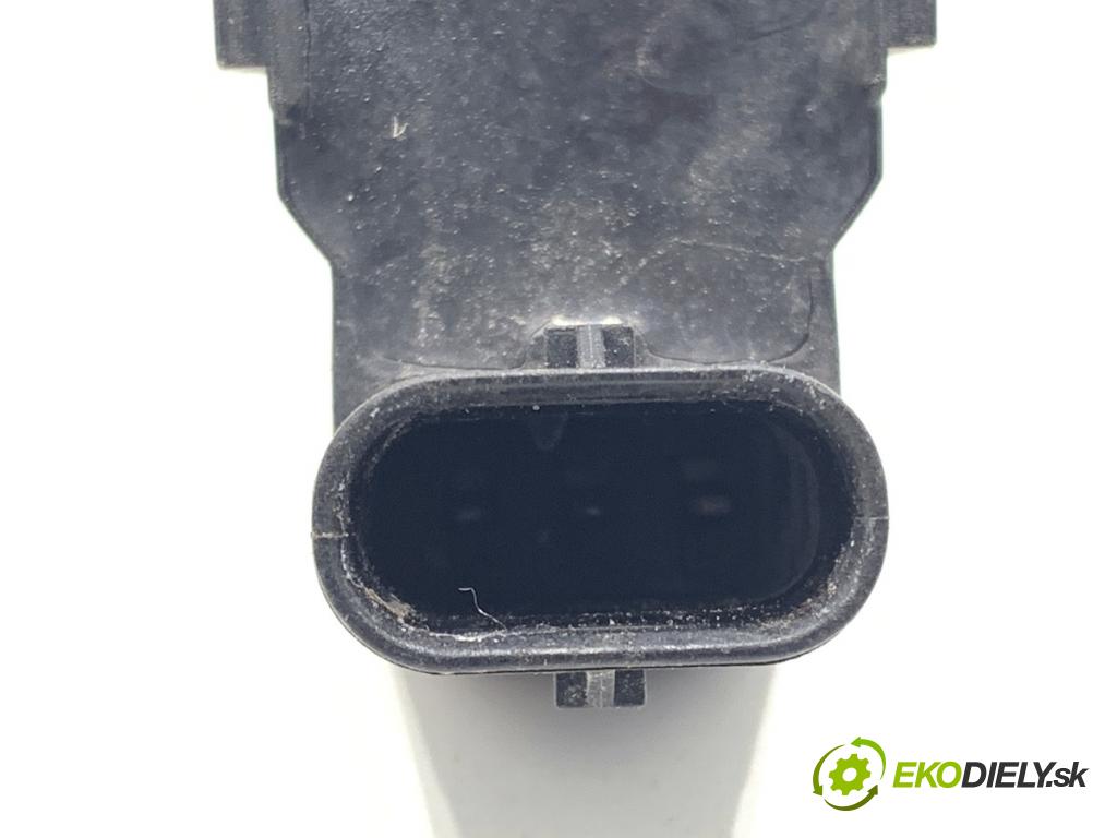 BMW F10 sedan 2015 160 kW 525 d xDrive 1995 Snímač PDC 9231283