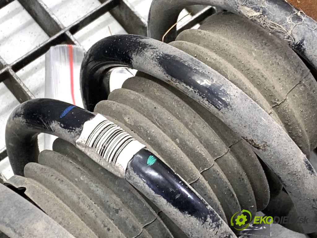 BMW F10 sedan 2015 160 kW 525 d xDrive 1995 Tlmič pravy predný ZE 6789362