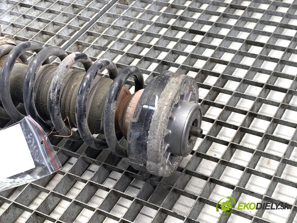 BMW F10 sedan 2015 160 kW 525 d xDrive 1995 Tlmič ľavy predný ZE 6789361