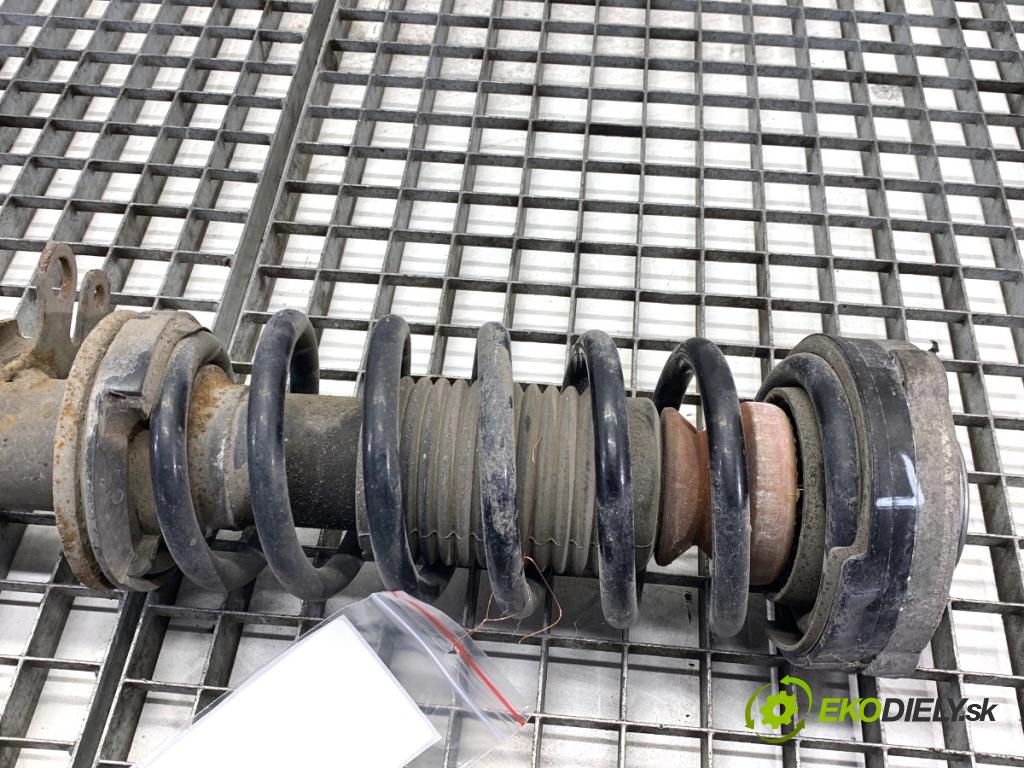 BMW F10 sedan 2015 160 kW 525 d xDrive 1995 Tlmič ľavy predný ZE 6789361