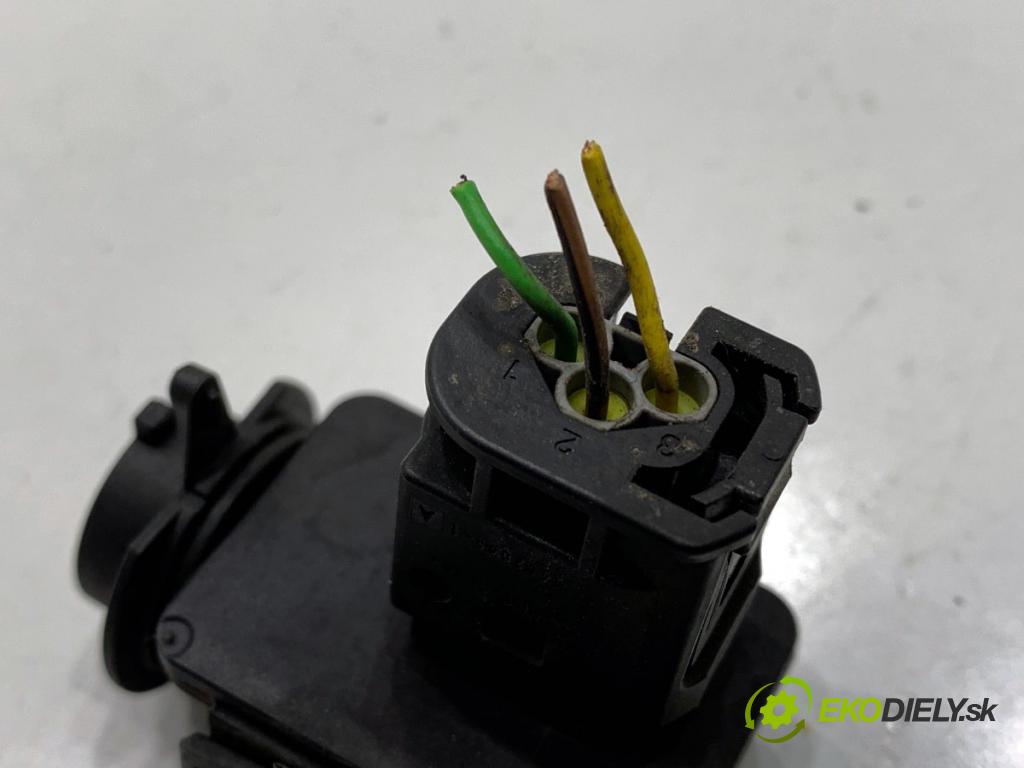 BMW F10 sedan 2015 160 kW 525 d xDrive 1995 Snímač kvality vzduchu 9350423