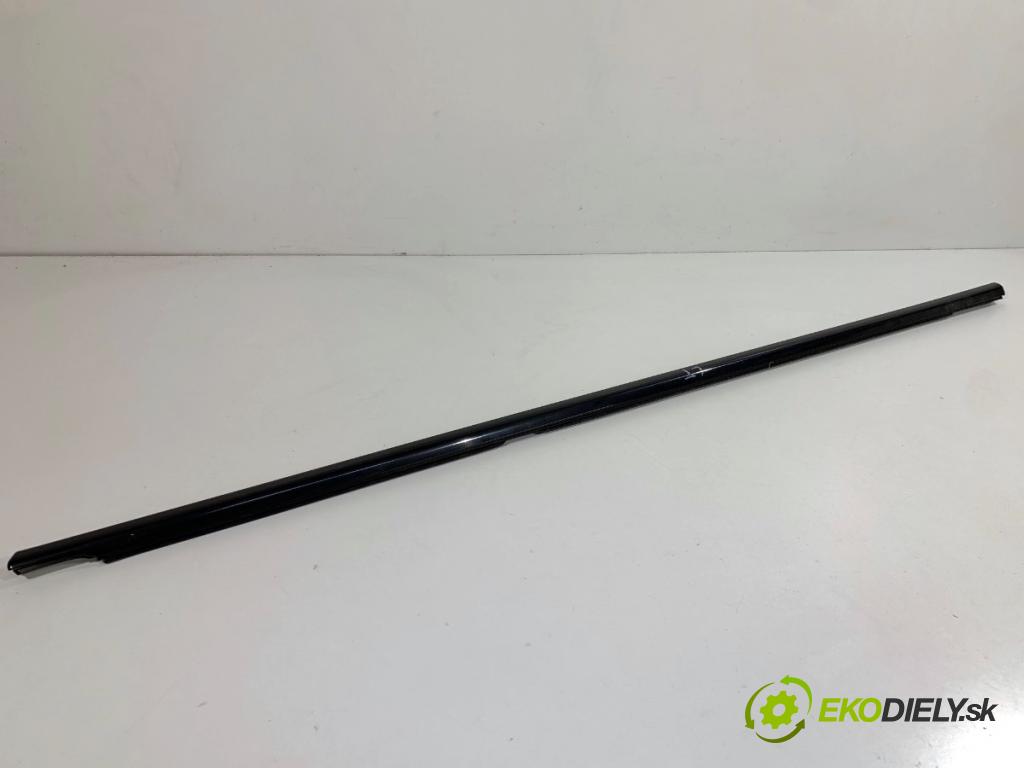 BMW F10 sedan 2015 160 kW 525 d xDrive 1995 Lišta Sbírání: zad ľavy 