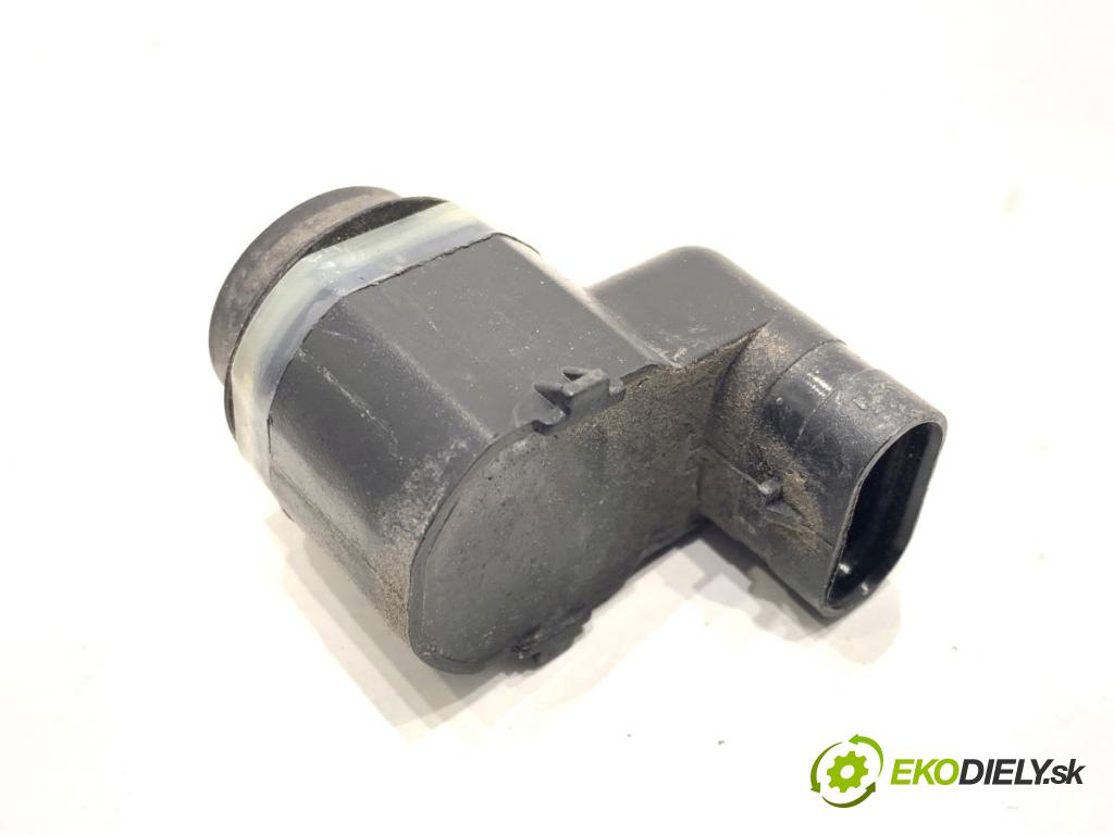 BMW F10 sedan 2015 160 kW 525 d xDrive 1995 Snímač PDC