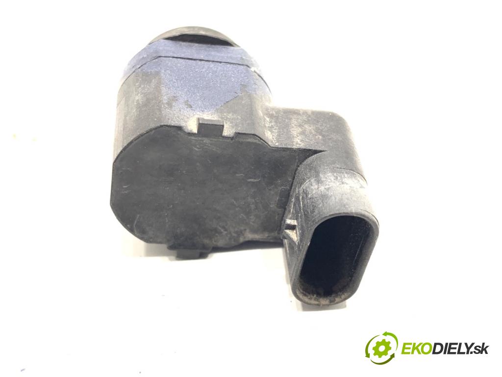 BMW F10 sedan 2015 160 kW 525 d xDrive 1995 Snímač PDC 9231283