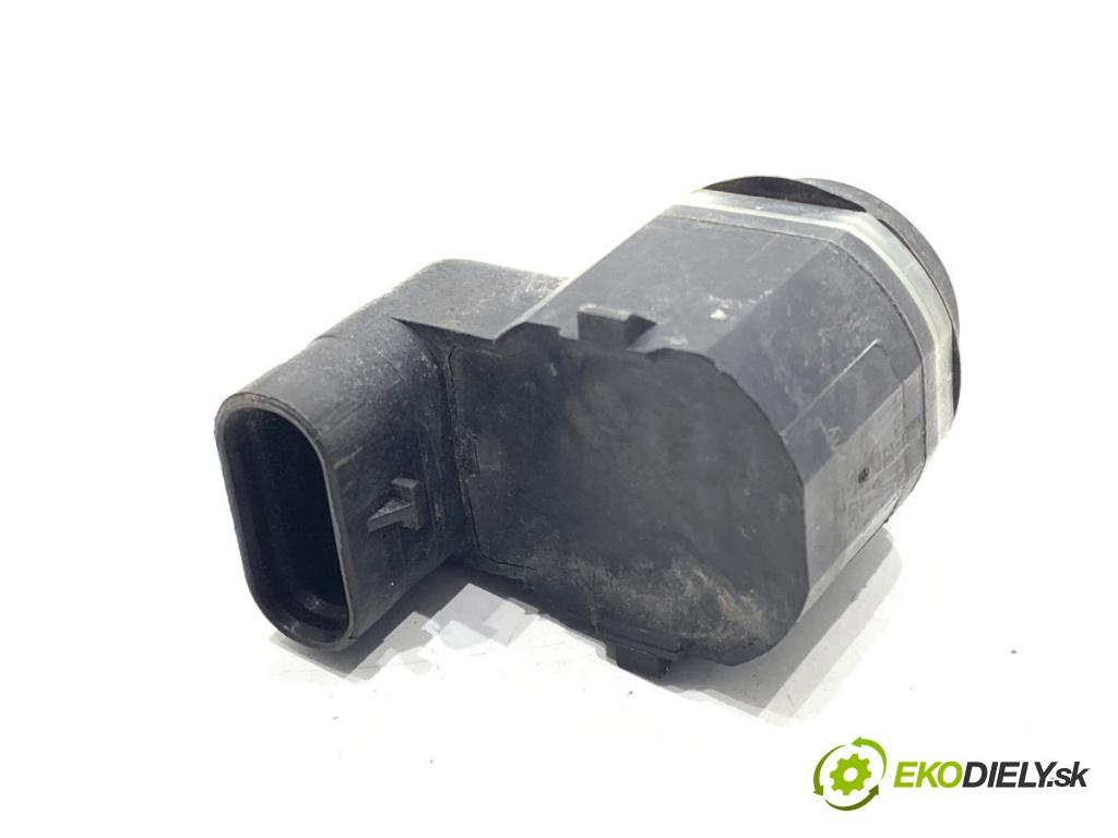 BMW F10 sedan 2015 160 kW 525 d xDrive 1995 Snímač PDC 9270495