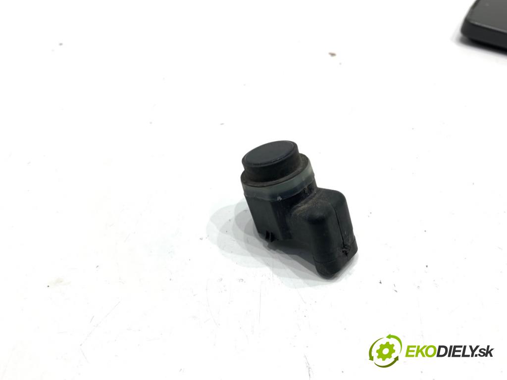 BMW F10 sedan 2015 160 kW 525 d xDrive 1995 Snímač PDC