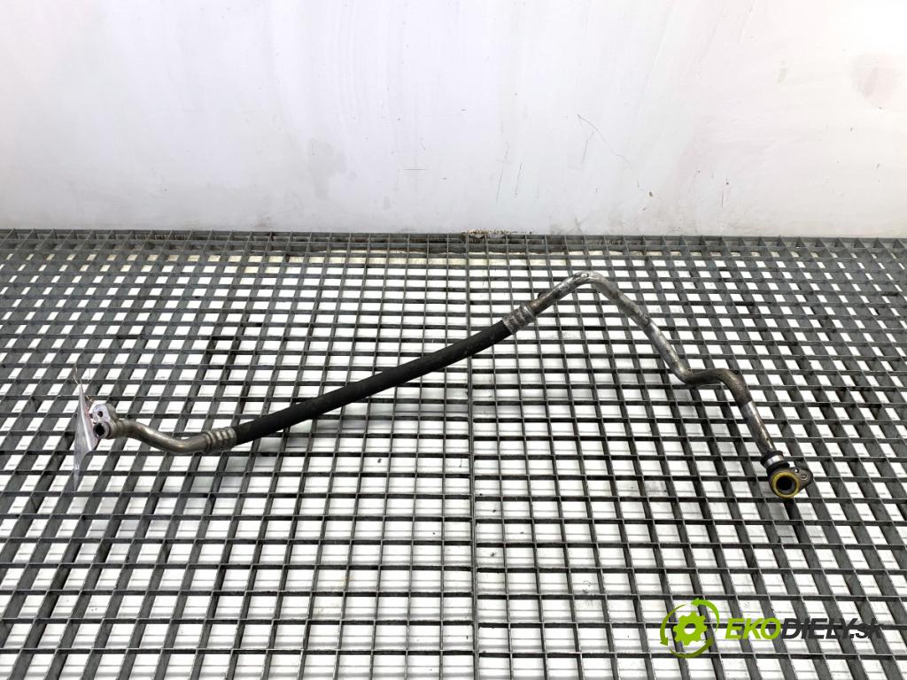 BMW F10 sedan 2015 160 kW 525 d xDrive 1995 rúrka klimatizace 9250708 (Trubka klimatizace)