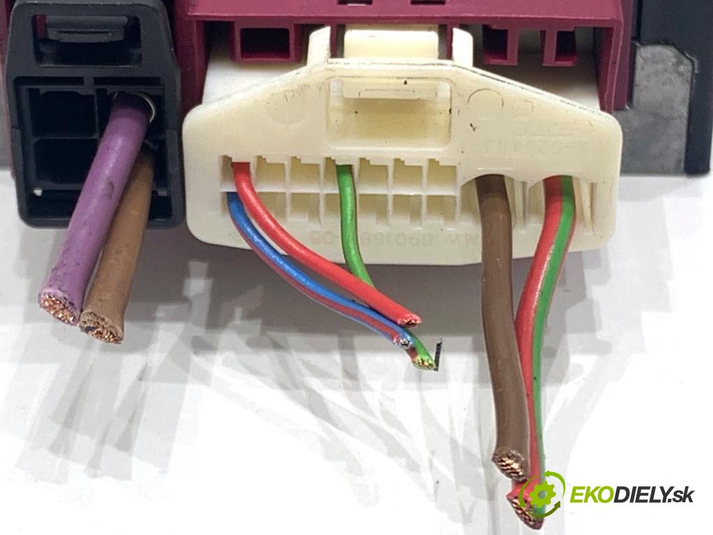 BMW F10 sedan 2015 160 kW 525 d xDrive 1995 Modul pumpy paliva 7426095