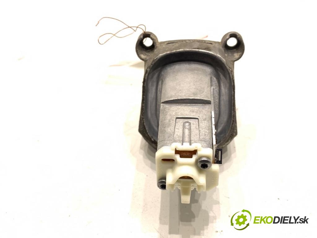 BMW F10 sedan 2015 160 kW 525 d xDrive 1995 Modul LED 18592200