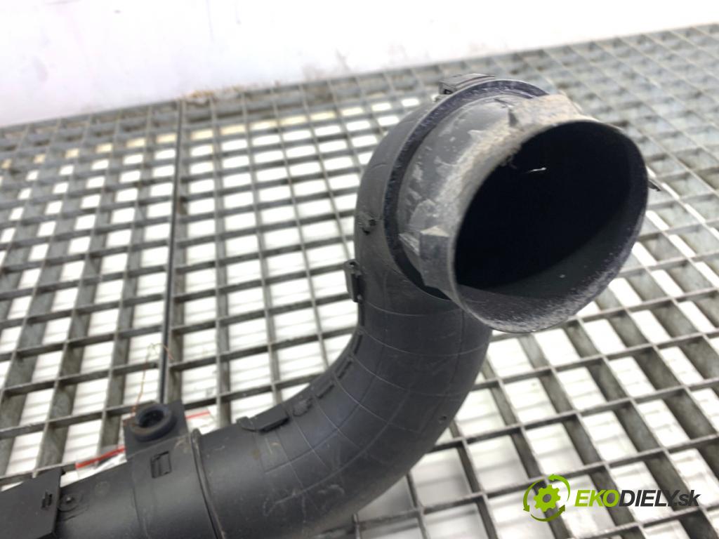 FORD FIESTA MK8 liftback 2021 55 kW 1.1 Ti-VCT 1084 Rúra vzduchu H1B1-9C676-AE