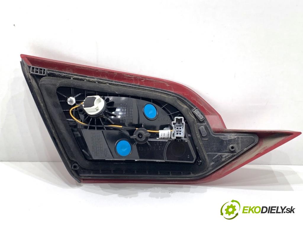 FORD FIESTA MK8 liftback 2021 55 kW 1.1 Ti-VCT 1084 Svetlo zad pravá vnútorná H1BB13A602AK (Kľučka dverí ostatné)