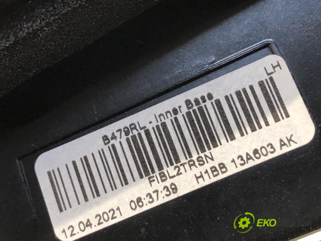 FORD FIESTA MK8 liftback 2021 55 kW 1.1 Ti-VCT 1084 světlo zadní část levá strana vnitřní H1BB13A603AK (Klika dveří ostatní)