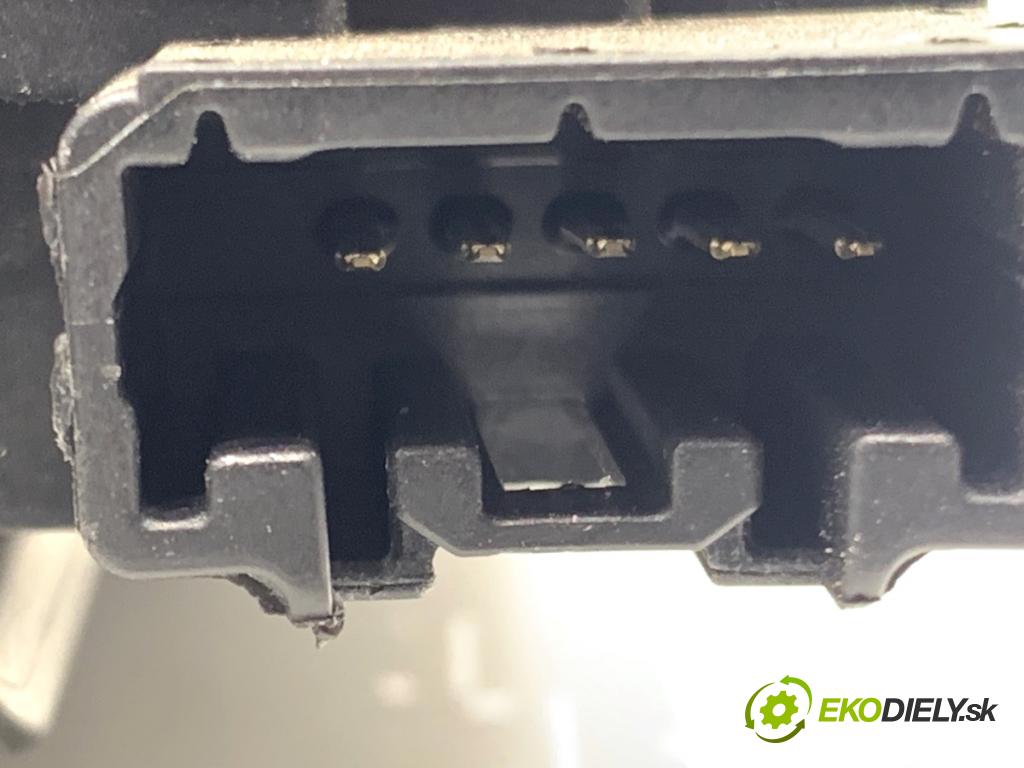 FORD FIESTA MK8 liftback 2021 55 kW 1.1 Ti-VCT 1084 zámok dverí zad H1BA-N442A66-AB