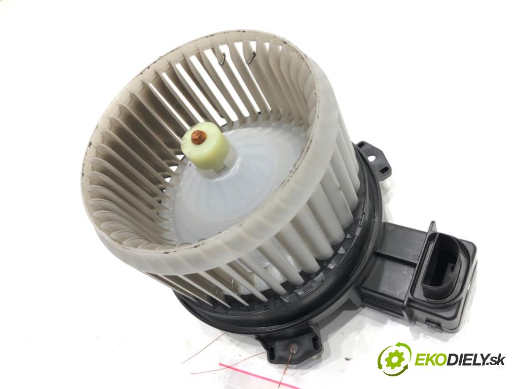 TOYOTA YARIS IV liftback 2022 92 kW 1.5 (MXPA11) 1490 ventilátor kúrenia CZ116360-6550
