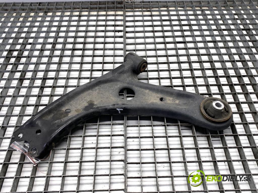 TOYOTA YARIS IV liftback 2022 92 kW 1.5 (MXPA11) 1490 Rameno ľavy predný 