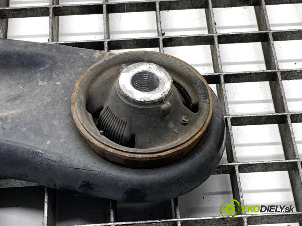 TOYOTA YARIS IV liftback 2022 92 kW 1.5 (MXPA11) 1490 Rameno ľavy predný