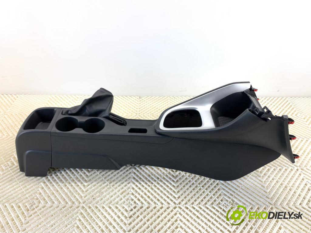 TOYOTA YARIS IV liftback 2022 92 kW 1.5 (MXPA11) 1490 Tunel středový  (Středový tunel)