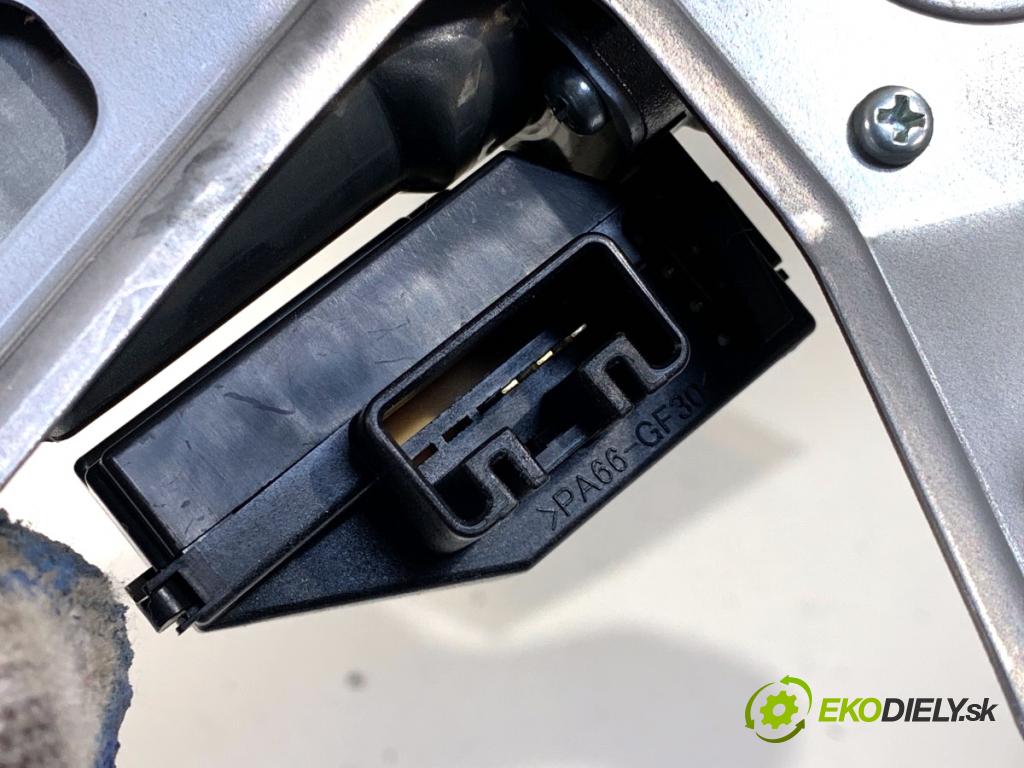 TOYOTA YARIS IV liftback 2022 92 kW 1.5 (MXPA11) 1490 Motor stieračov zad 85130-K0040