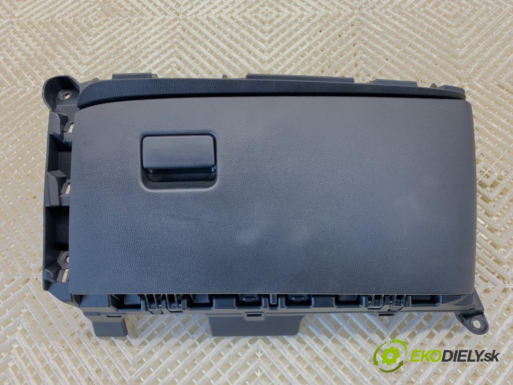 TOYOTA YARIS IV liftback 2022 92 kW 1.5 (MXPA11) 1490 přihrádka kastlík spolujezdce  (Přihrádka (kastlík))