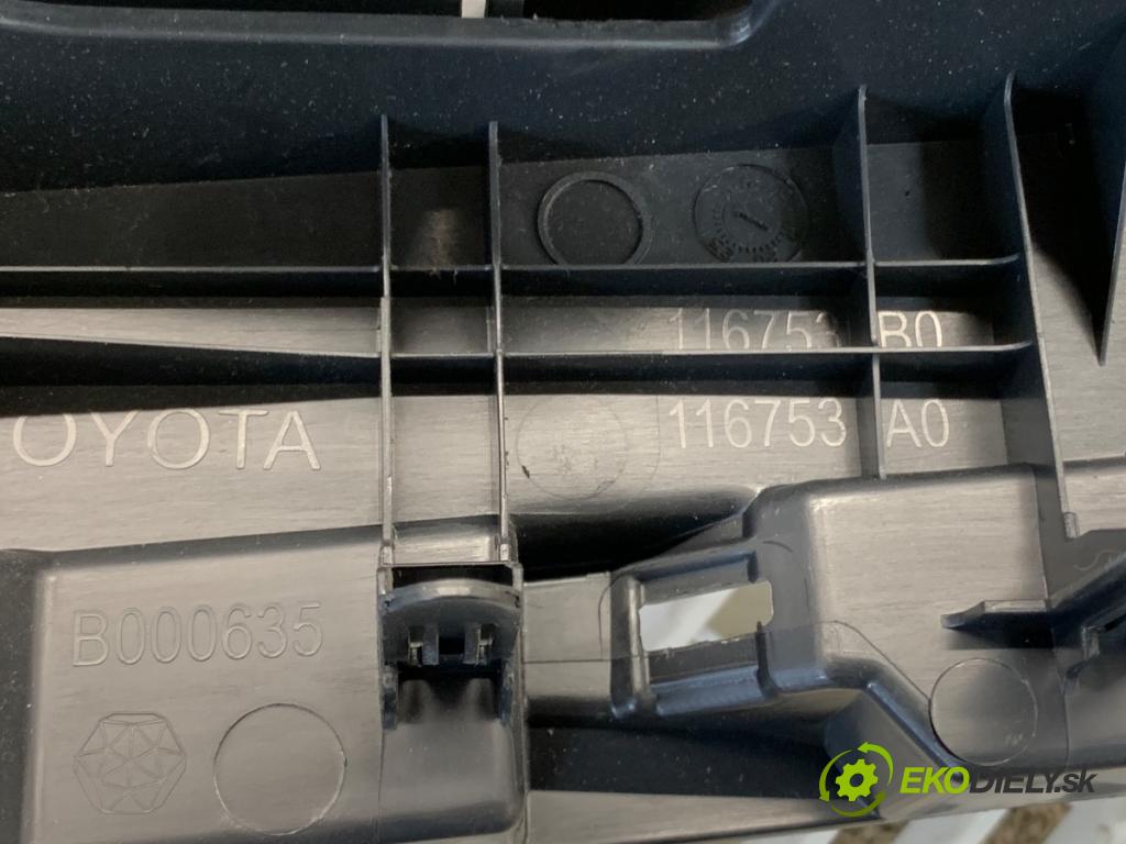 TOYOTA YARIS IV liftback 2022 92 kW 1.5 (MXPA11) 1490 přihrádka kastlík spolujezdce  (Přihrádka (kastlík))